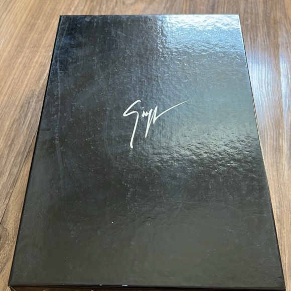 Giuseppe Zanotti Vintage Patent Red Platform Slingbacks High Heels - Picture 9 of 9